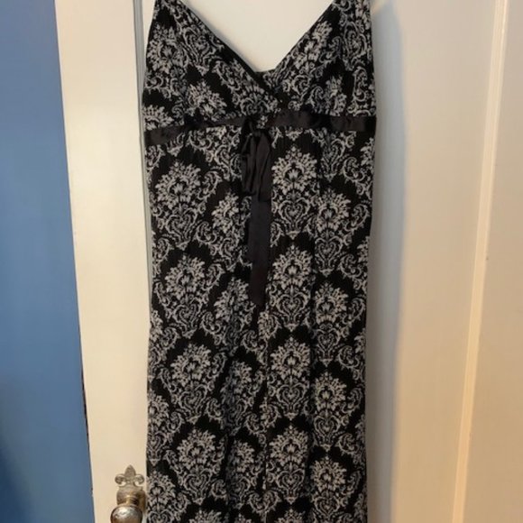 Point Zero Black&White Mini Dress - Picture 1 of 3